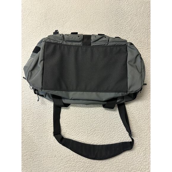 Oakley Mechanism Duffel Bag Grey Tactical Field Gear Large Pack - Picture 8 of 15